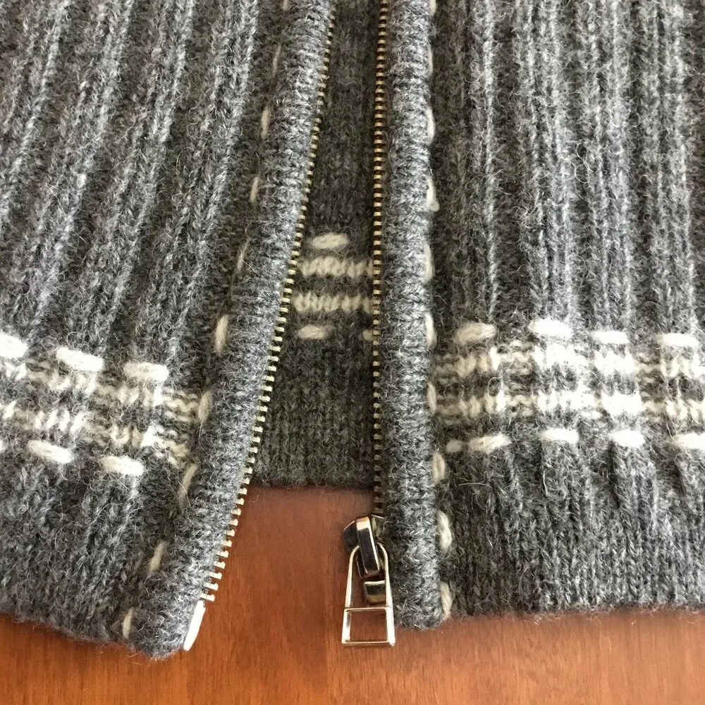 Sweater - Picture 5 of 5